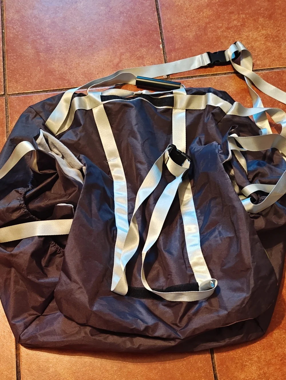 Pet 🐶 Tote Bag in Dark Grey with Silver Straps